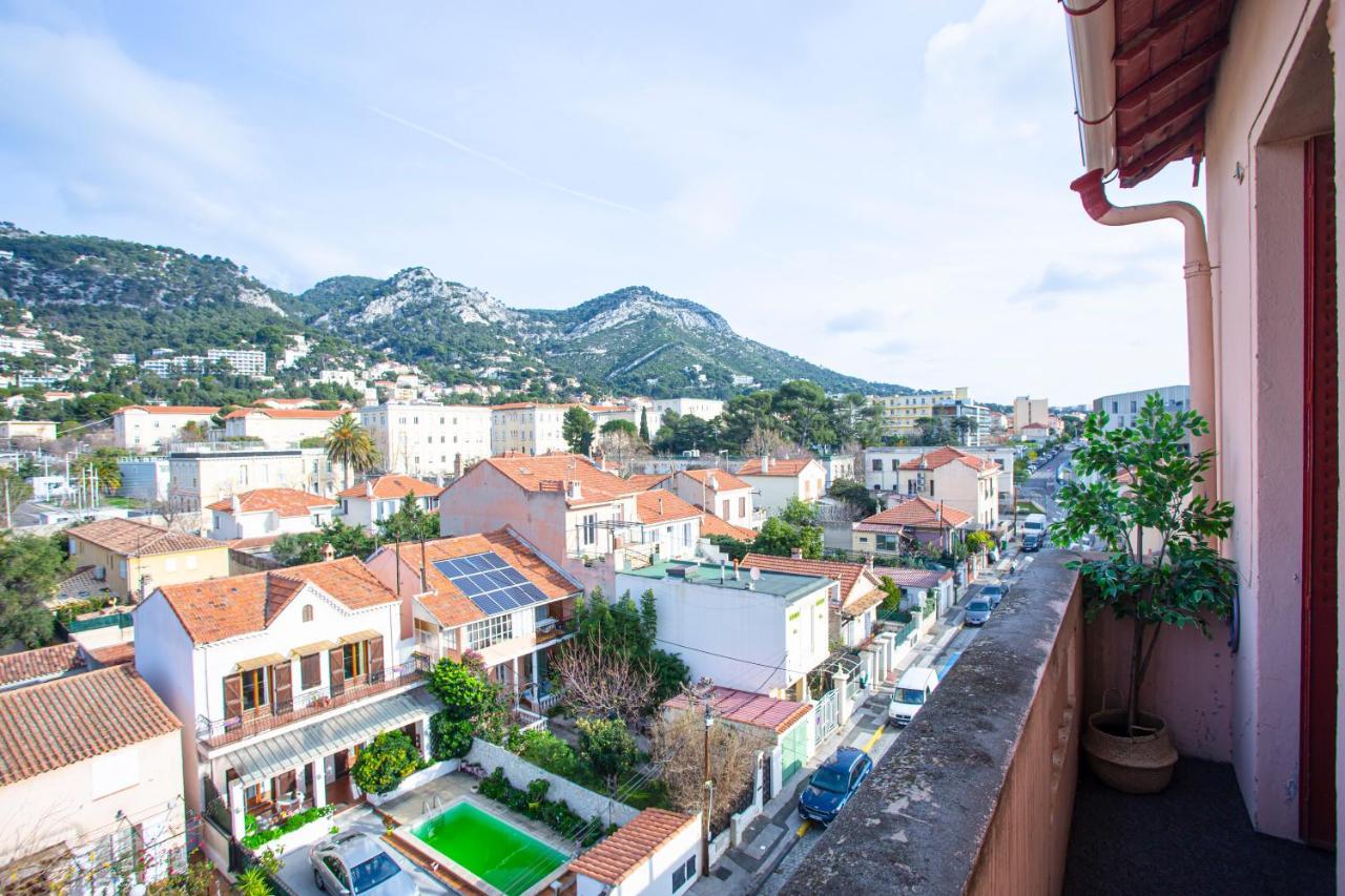 #4 Centre, Balcon, Vue Sur Corniche, Lumineux, Au Calme, Stationnement Facile & Gratuit